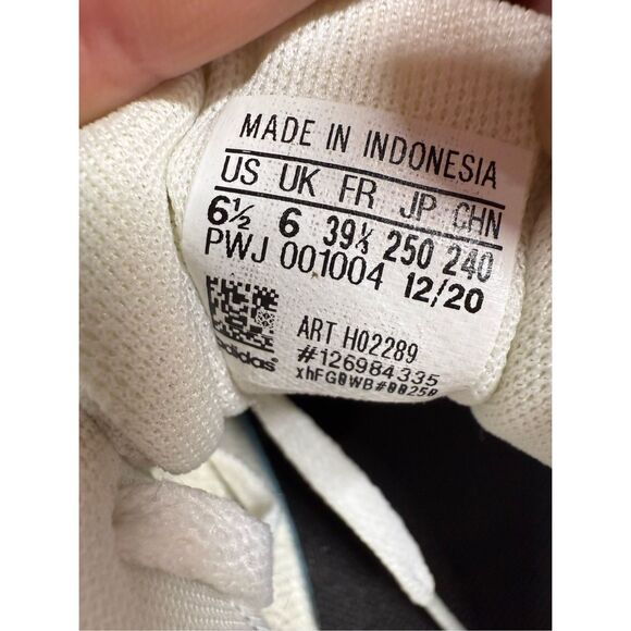 Adidas Grand Court Pride White Rainbow Men’s size 6.5 women’s size 8 - Picture 6 of 7